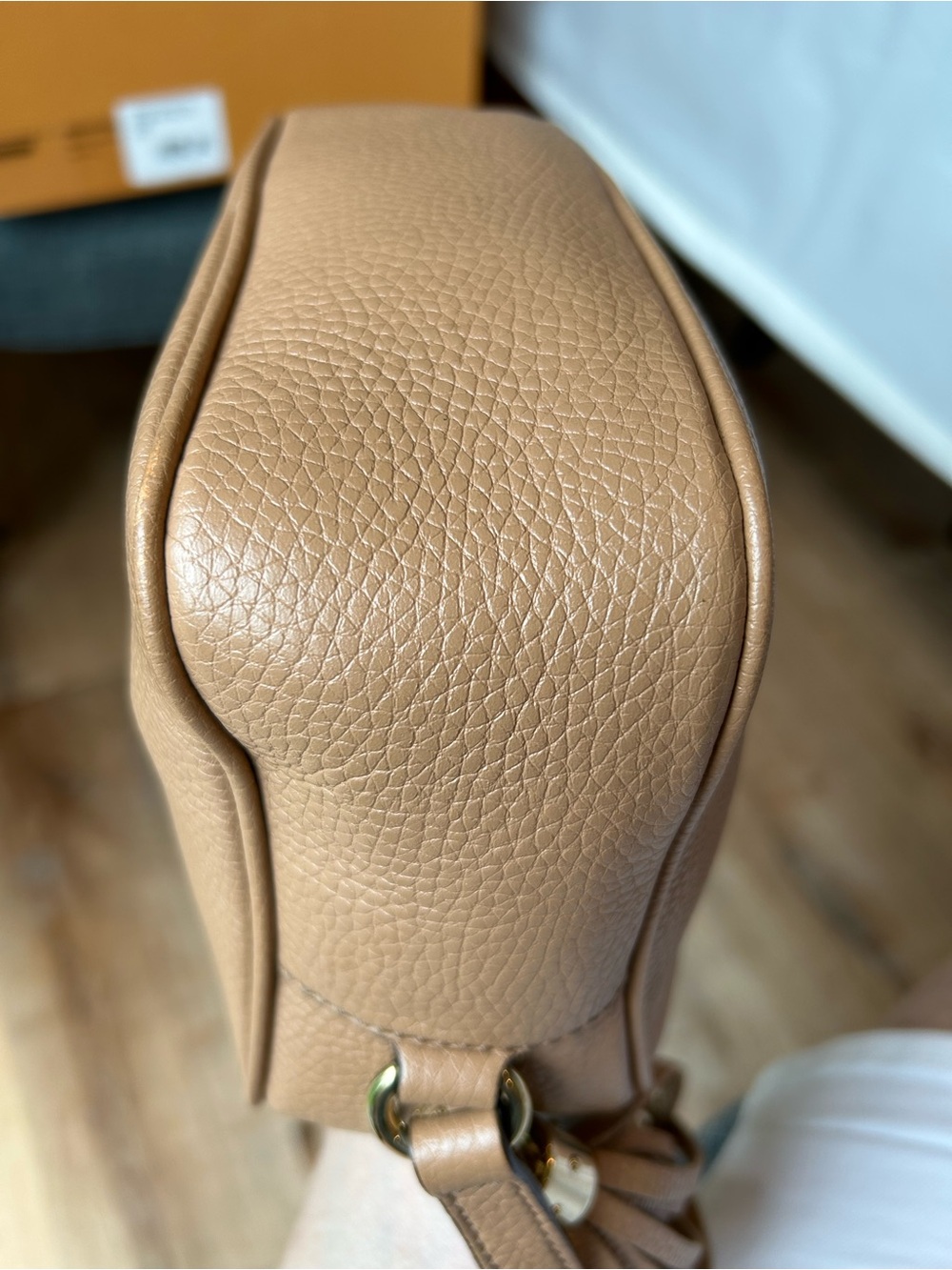 Gucci Beige Pebbled Leather Disco Crossbody with Tassel - Picture 5 of 11